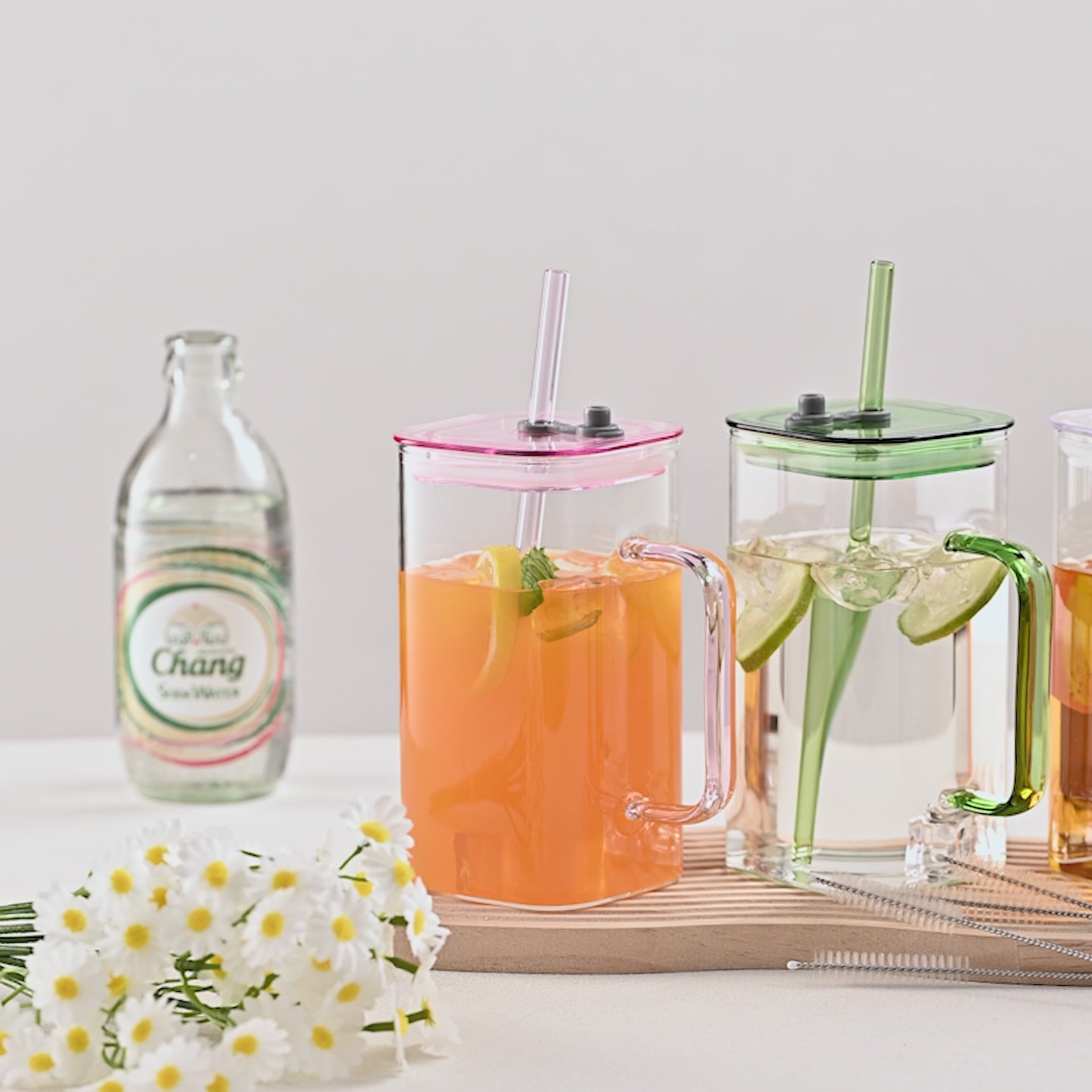 Large square straw cup